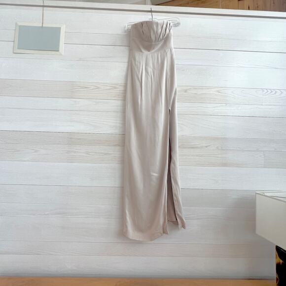 Majorelle Alboris Strapless Pleated Corset Gown - Picture 4 of 7